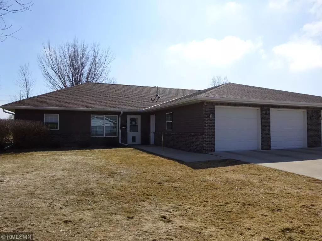 Marshall, MN 56258,818 Southview CT W #A