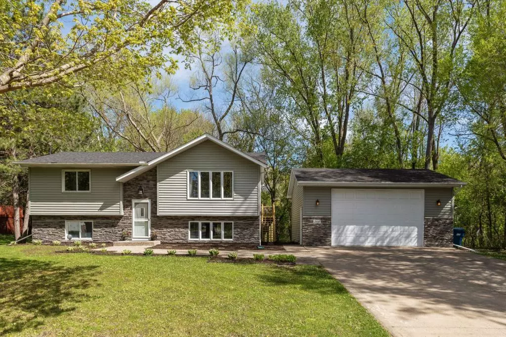 White Bear Twp, MN 55110,2441 4th ST