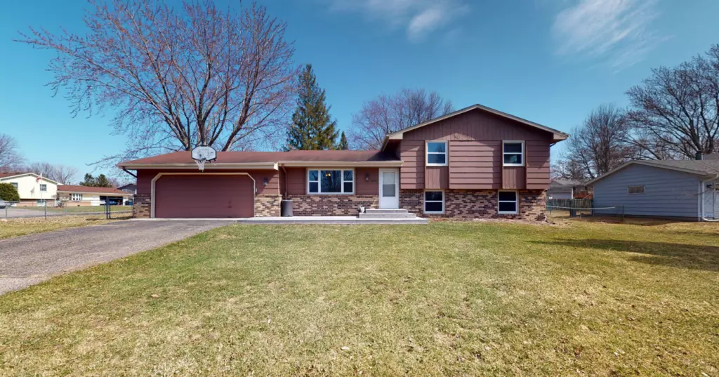 Maple Grove, MN 55369,9730 Forestview LN N