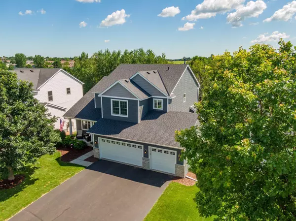 3411 N View LN, Woodbury, MN 55125