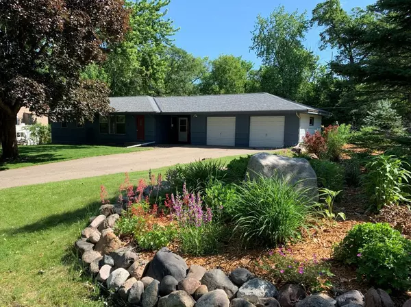 14913 Sharon LN, Burnsville, MN 55306