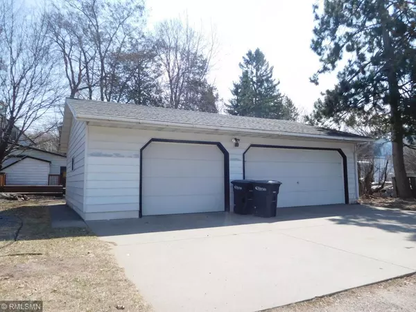 Little Falls, MN 56345,815 7th ST NE