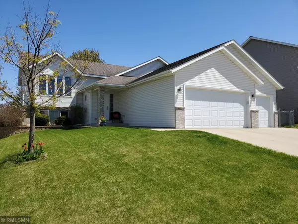 5286 54th AVE NW, Rochester, MN 55901