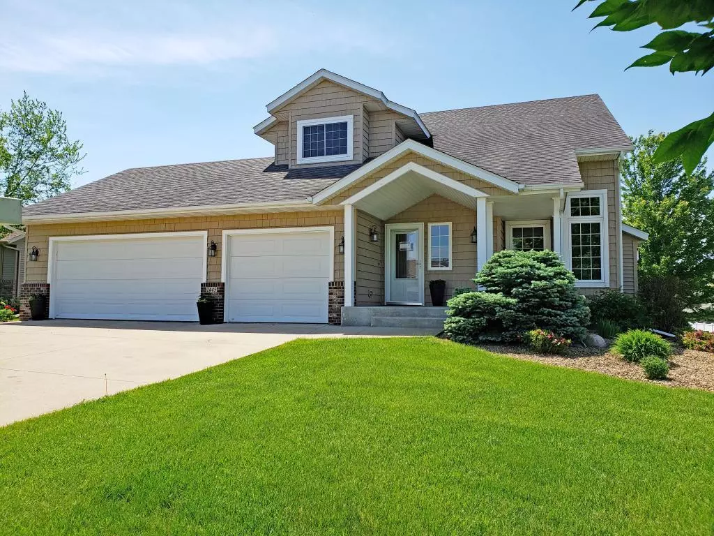 Owatonna, MN 55060,2445 Stony Creek DR