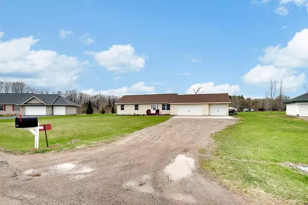 1879 98th AVE, Garfield Twp, WI 54009