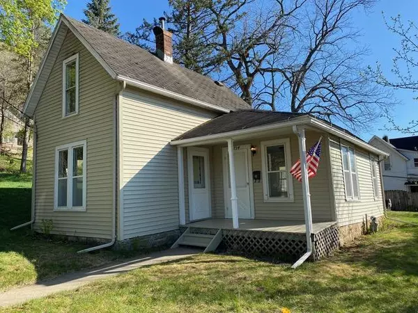 754 Potter ST, Red Wing, MN 55066