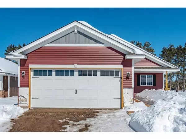 908 Moline LOOP NW, Isanti, MN 55040