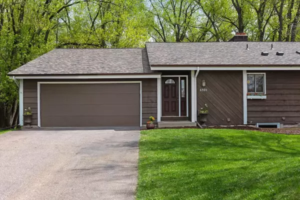 6901 Mccauley TRL S, Edina, MN 55439