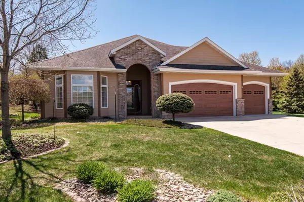 4234 Autumn View LN SW, Rochester, MN 55902