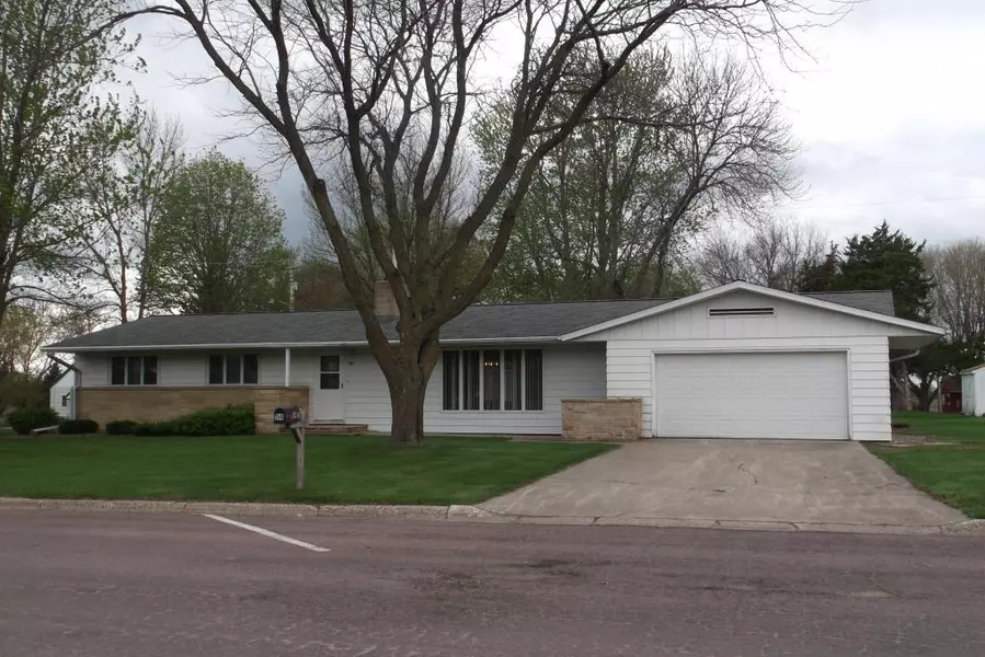 114 S 7th ST, Kiester, MN 56051