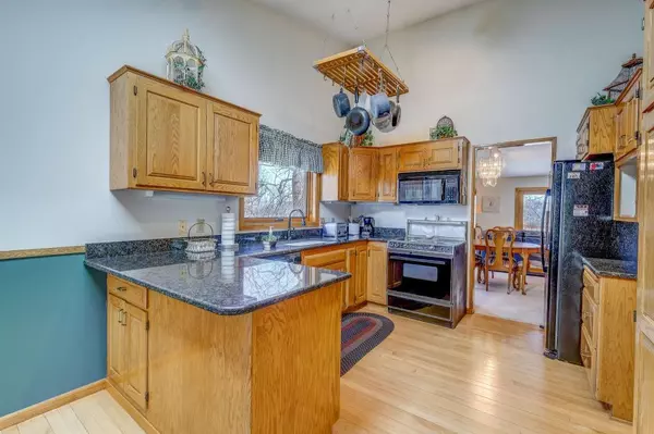 Eden Prairie, MN 55346,6903 Stonewood CT