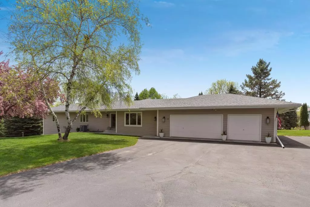 North Oaks, MN 55127,34 Meadowlark LN