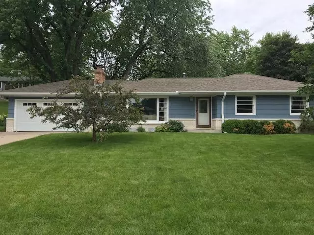 Edina, MN 55424,6212 Ashcroft LN