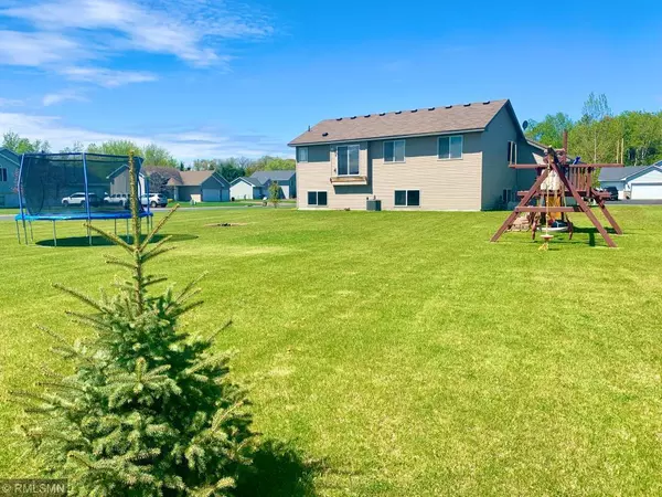 North Branch, MN 55056,38515 Henna CT