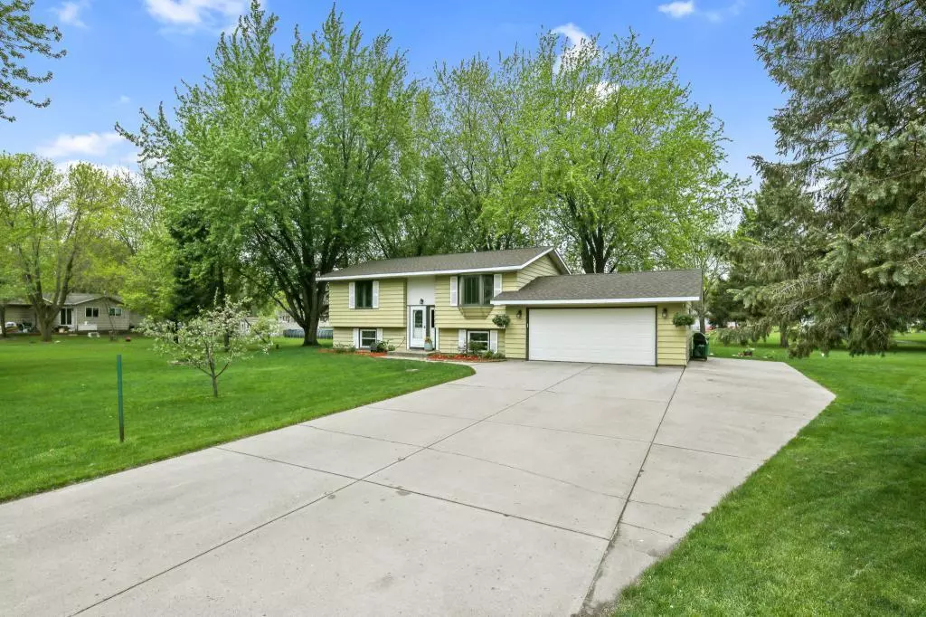 Sauk Rapids, MN 56379,1088 Royalwood CT NE