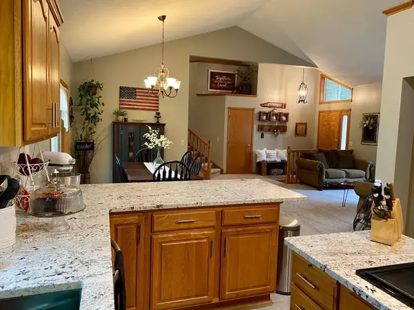 Medford, MN 55049,527 Oakridge PL