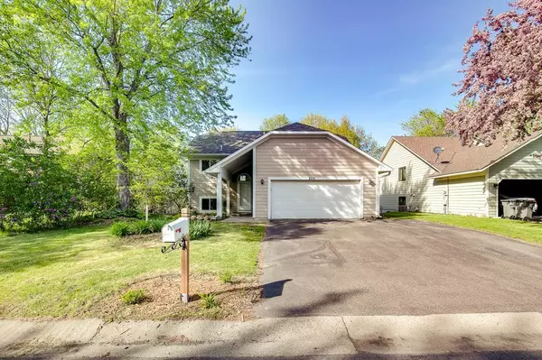 Waconia, MN 55387,224 Wildhurst RD