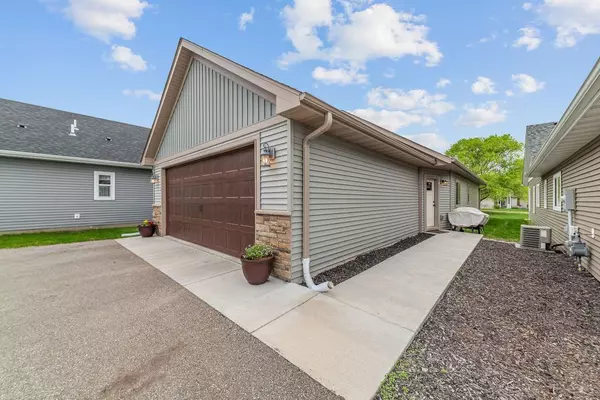 Annandale, MN 55302,410 Pintail CIR