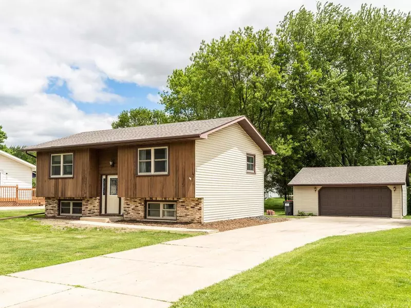 206 4th AVE NE, Kasson, MN 55944