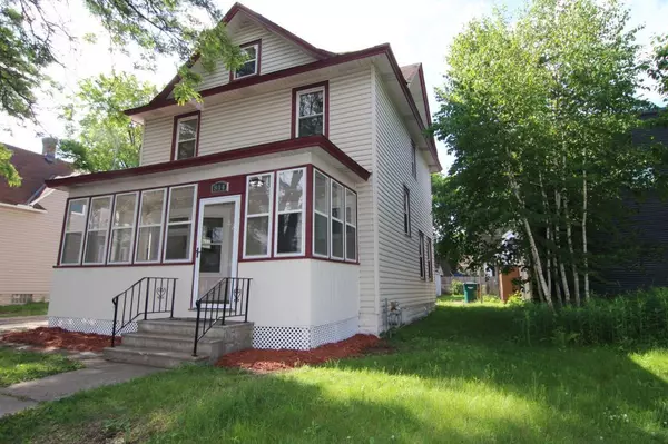 814 Carroll AVE, Saint Paul, MN 55104