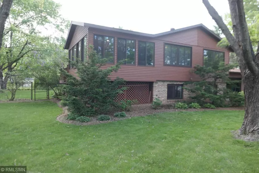 18250 Fresno ST NW, Elk River, MN 55330