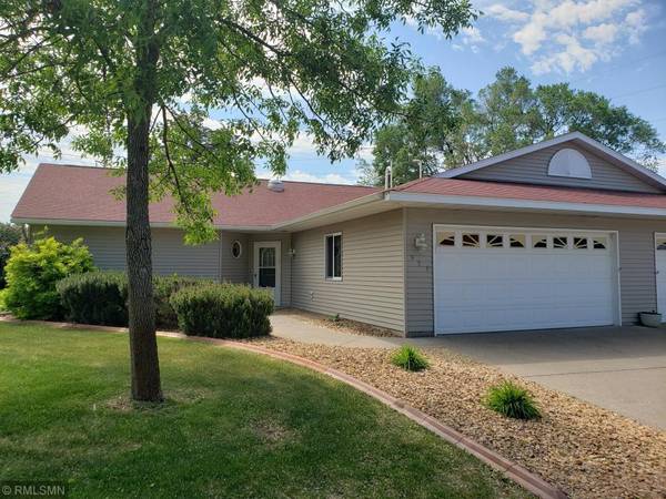 633 Norwood LN, Big Lake, MN 55309