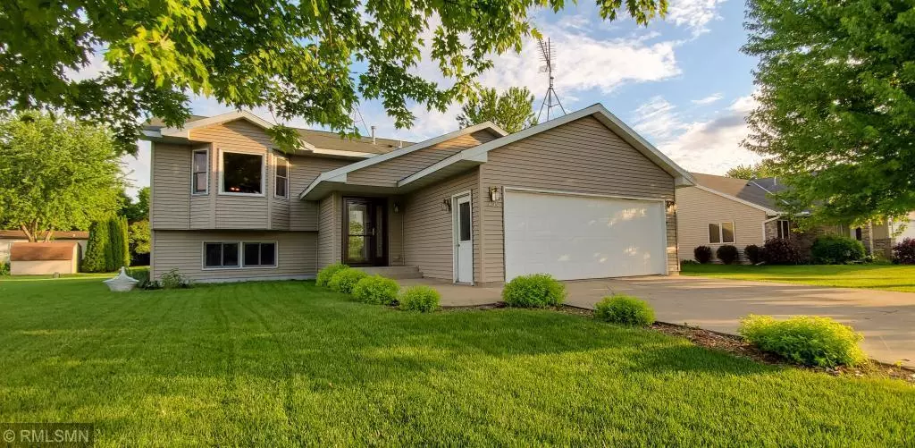 404 Lynch ST, Arlington, MN 55307