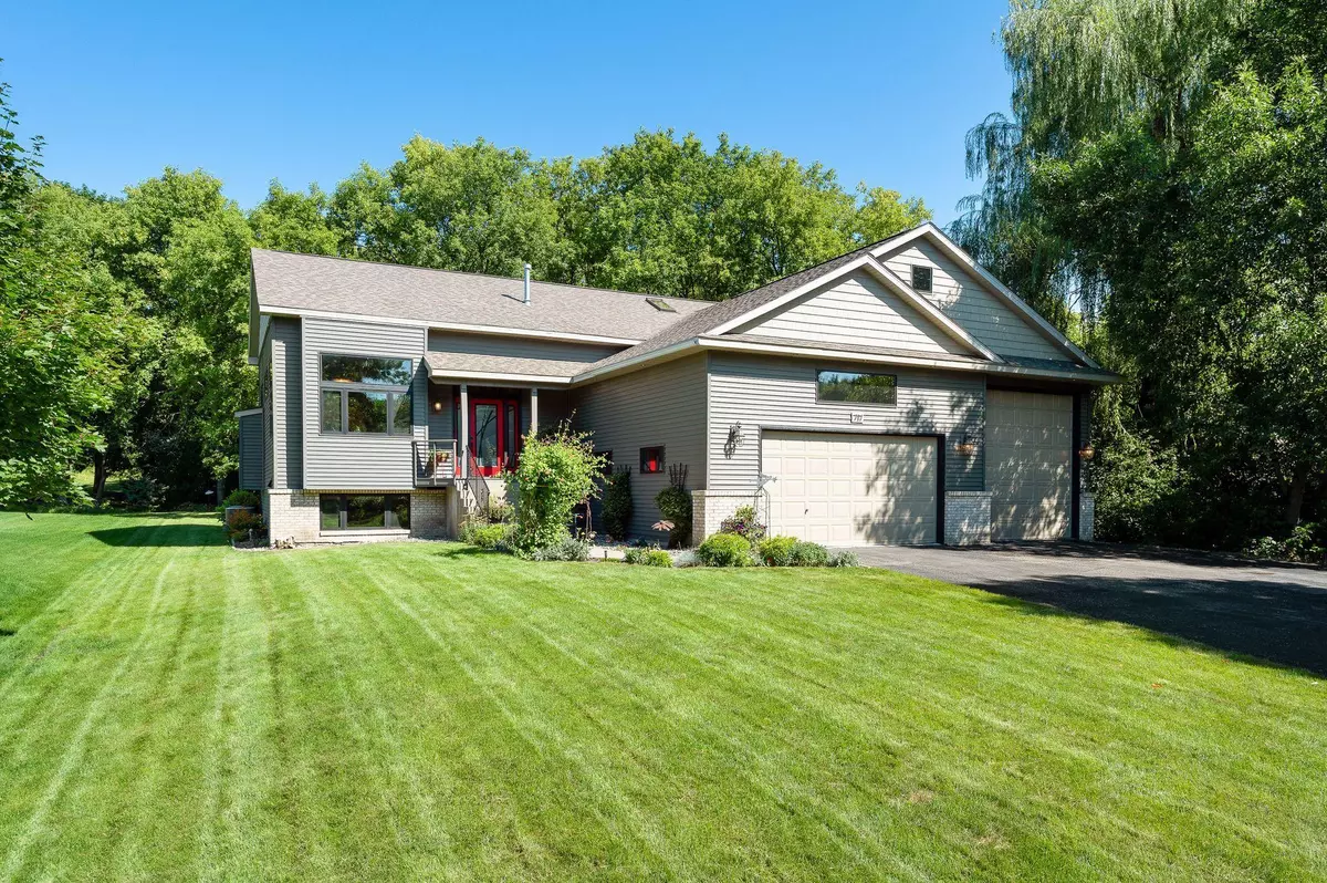 Chaska, MN 55318,717 Ashley DR