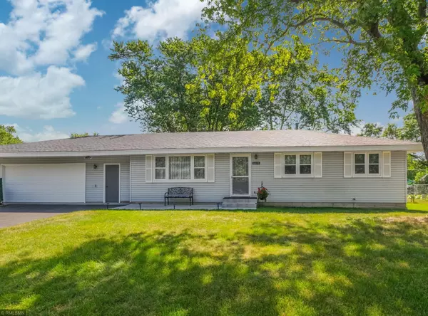 10135 Dogwood ST NW, Coon Rapids, MN 55448