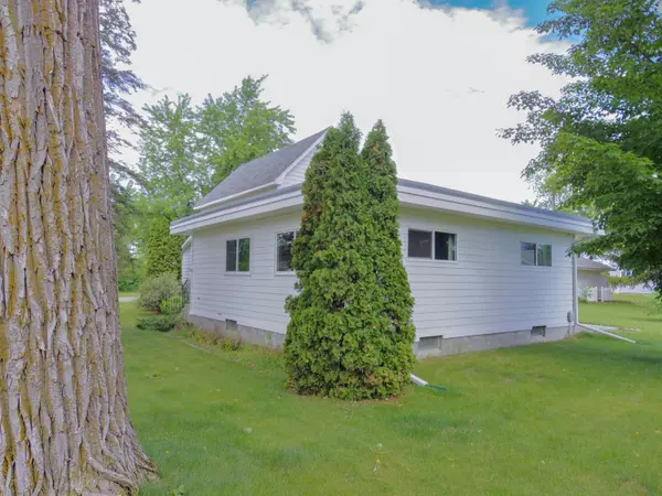 Cass Lake, MN 56633,431 4th ST NW