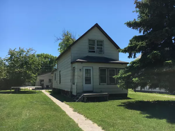 305 Leonard AVE, Crookston, MN 56716