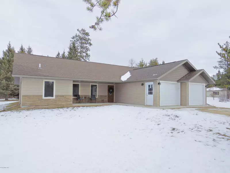 6129 Winding DR NW, Bemidji, MN 56601