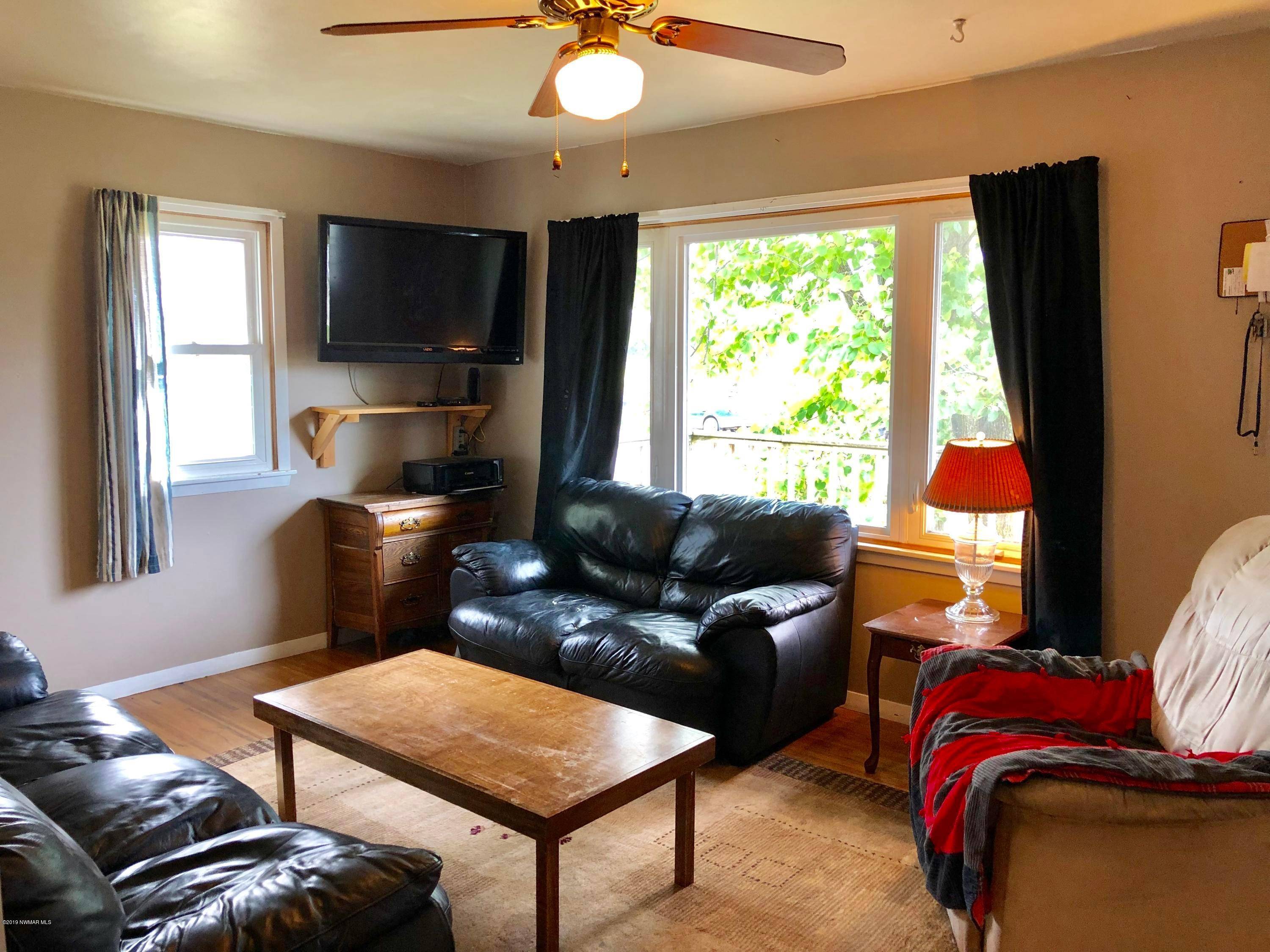 Bemidji, MN 56601,1006 Grant AVE SE