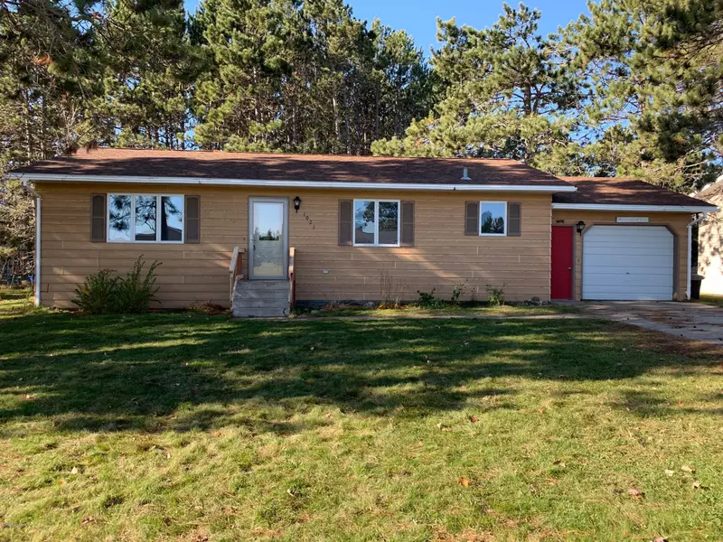 1021 Patricia LN NW, Bagley, MN 56621