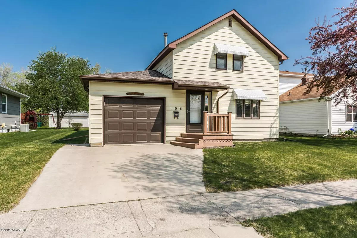 Crookston, MN 56716,108 5th AVE N