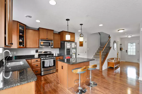 1106 Station TRL, Eagan, MN 55123