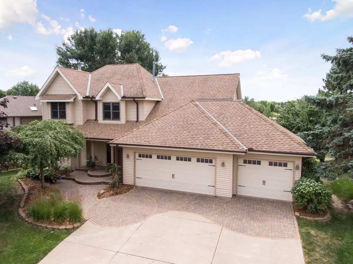 Champlin, MN 55316,10231 Hilltop CT N