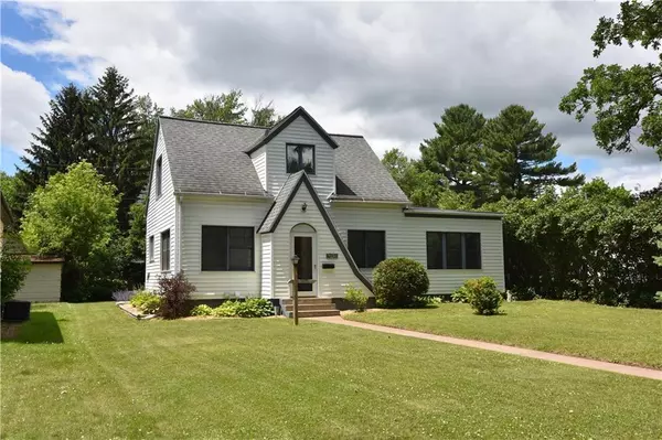 928 N Wilson AVE, Rice Lake, WI 54868