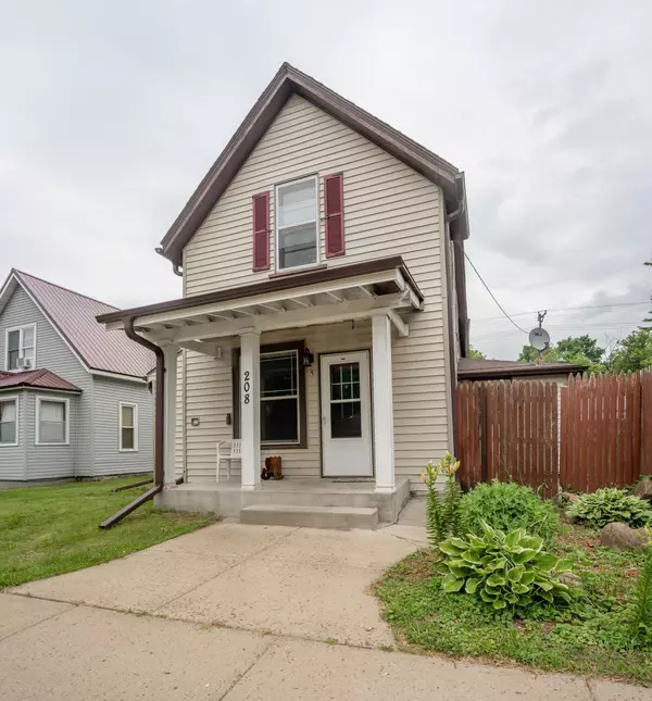 208 Menomonie ST, Elk Mound, WI 54739