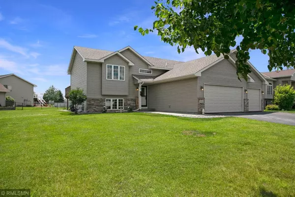 Monticello, MN 55362,3712 Redford LN