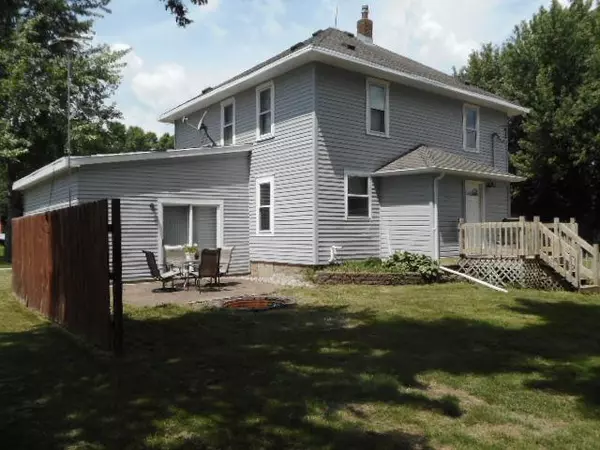 Lamberton, MN 56152,205 S Ash ST