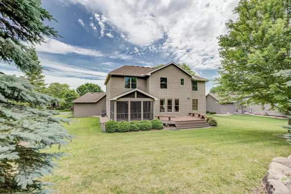 Chanhassen, MN 55317,7184 Fawn Hill RD