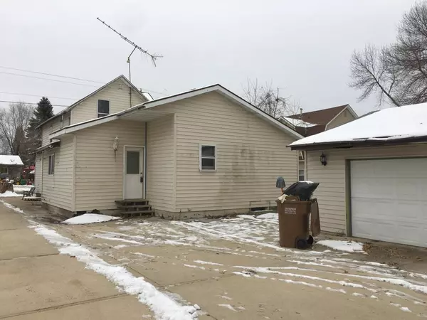 Albert Lea, MN 56007,1014 W Fountain ST