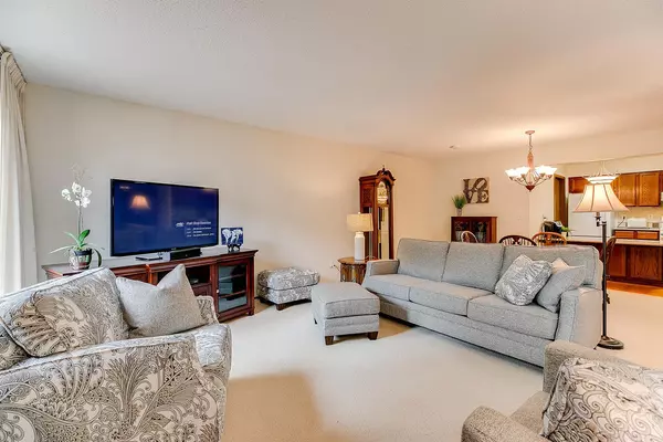 Saint Louis Park, MN 55426,3660 Independence AVE S #14