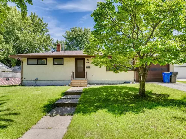 1310 Topic LN, Saint Paul, MN 55106