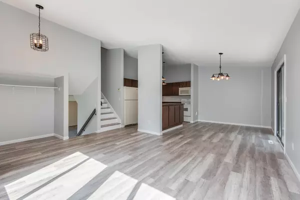 Minnetonka, MN 55305,13400 Pepperwood CIR