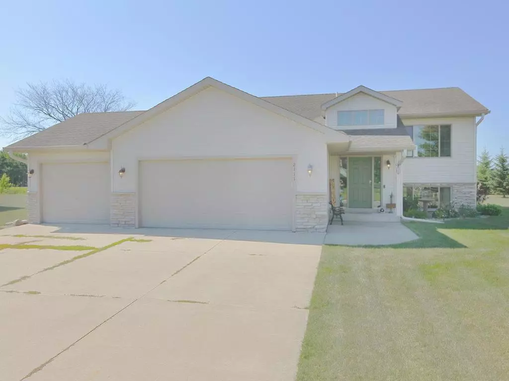 Lester Prairie, MN 55354,2111 Hope AVE