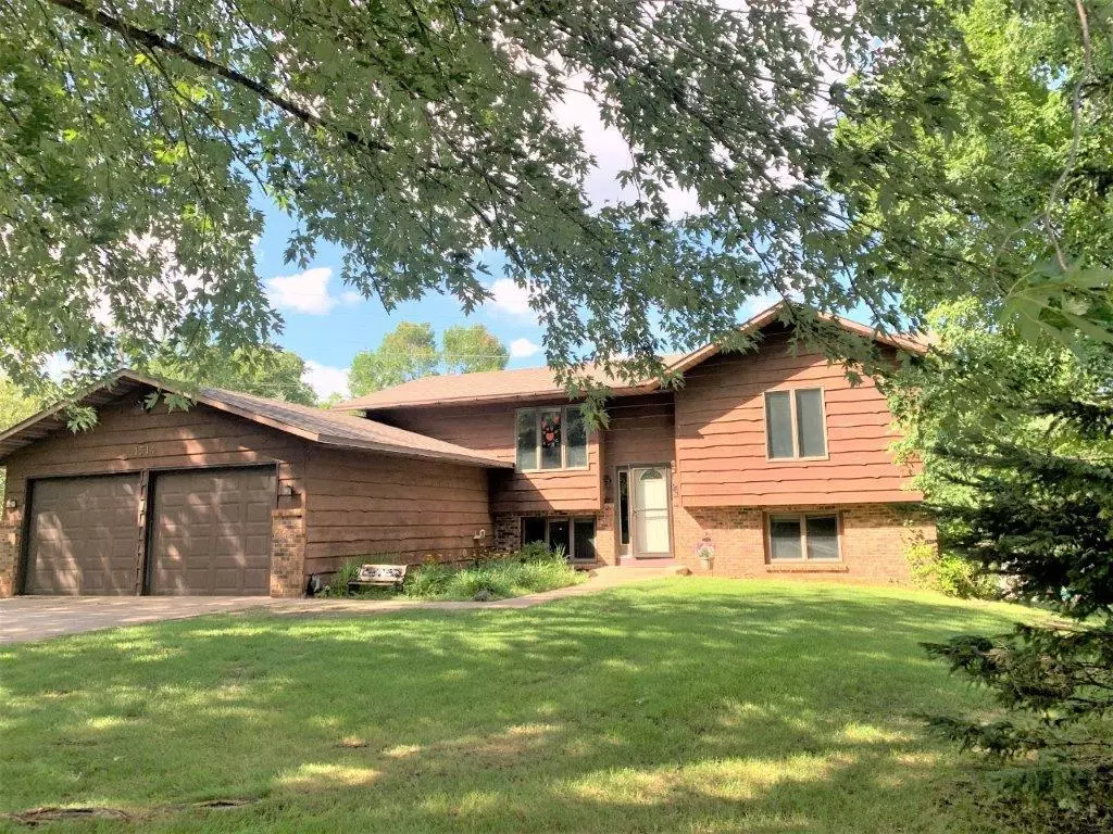 Saint Cloud, MN 56301,1514 Calvary Hill LN