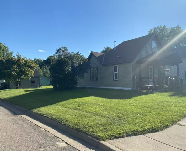 Brainerd, MN 56401,1124 Pine ST