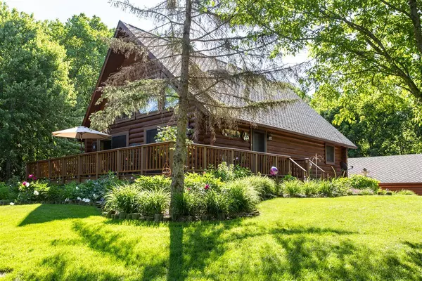 River Falls, WI 54022,169 Delander DR